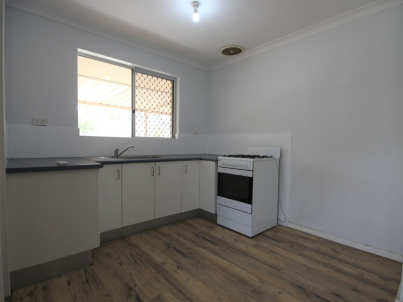 54 Sulphur Road, Parmelia WA 6167