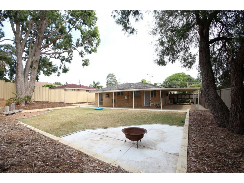 54 Sulphur Road, Parmelia WA 6167