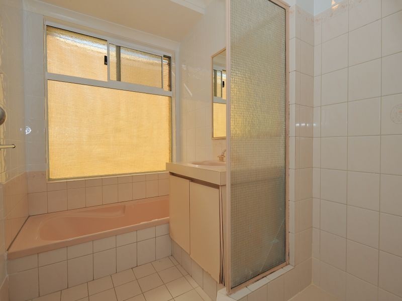 1 Djilba View, Leda WA 6170