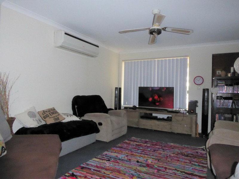 7 McNairn Cross, Leda WA 6170