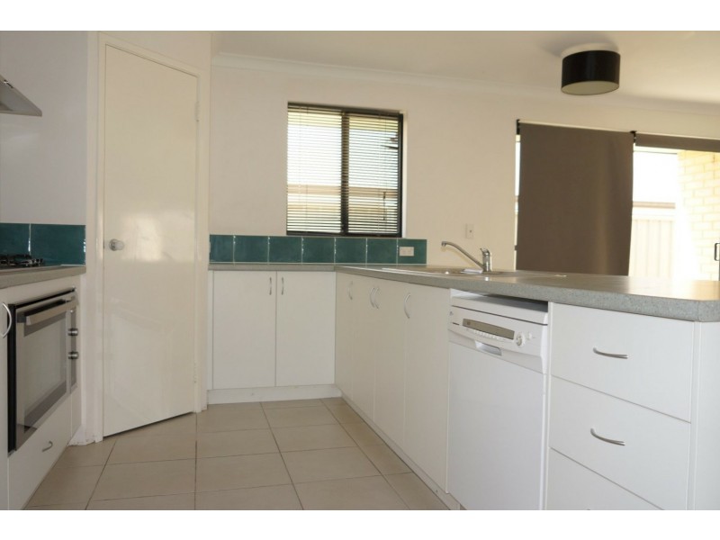 65 Henley Boulevard, Wellard WA 6170