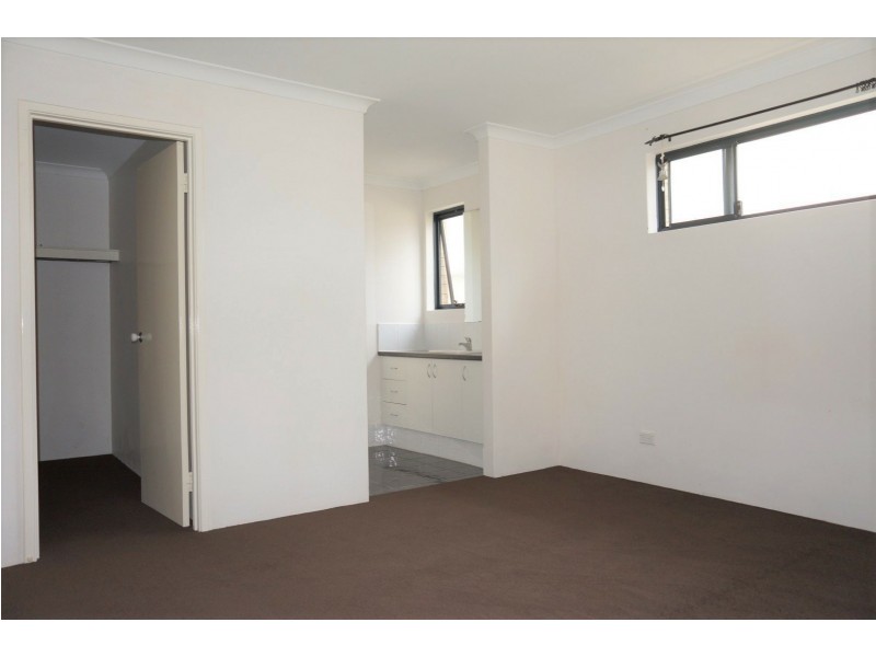 65 Henley Boulevard, Wellard WA 6170