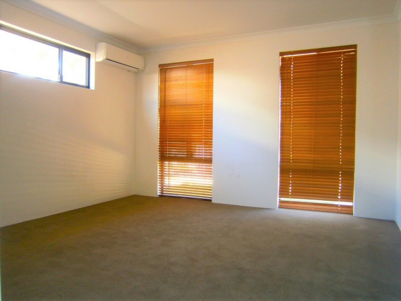 65 Henley Boulevard, Wellard WA 6170