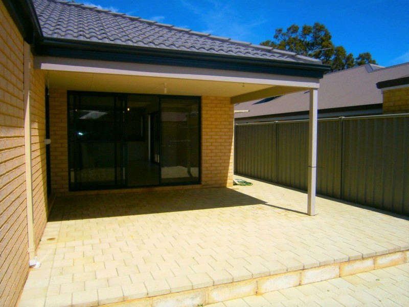 65 Henley Boulevard, Wellard WA 6170