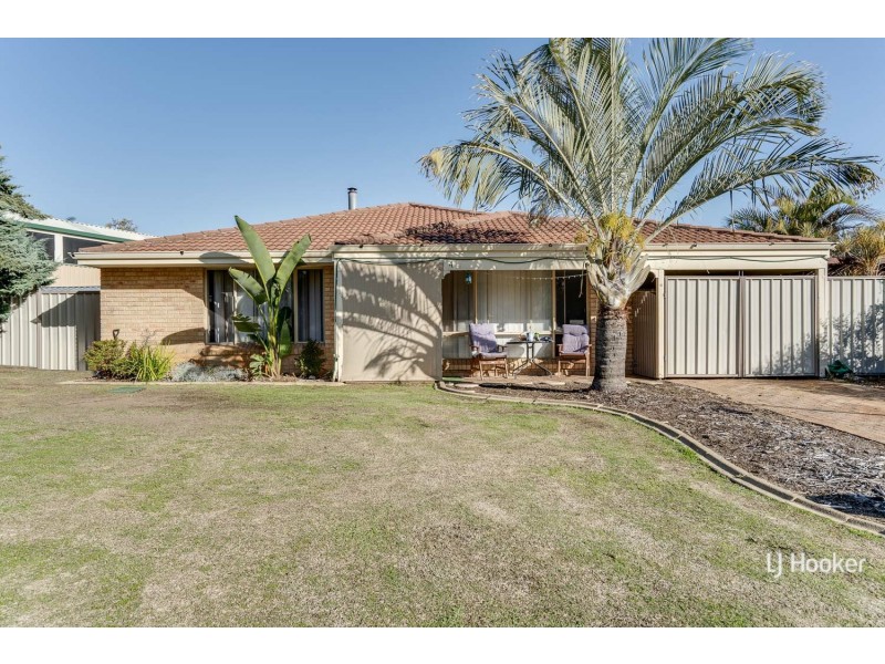 4 Ferris Green, Parmelia WA 6167