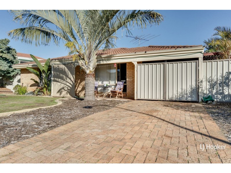 4 Ferris Green, Parmelia WA 6167