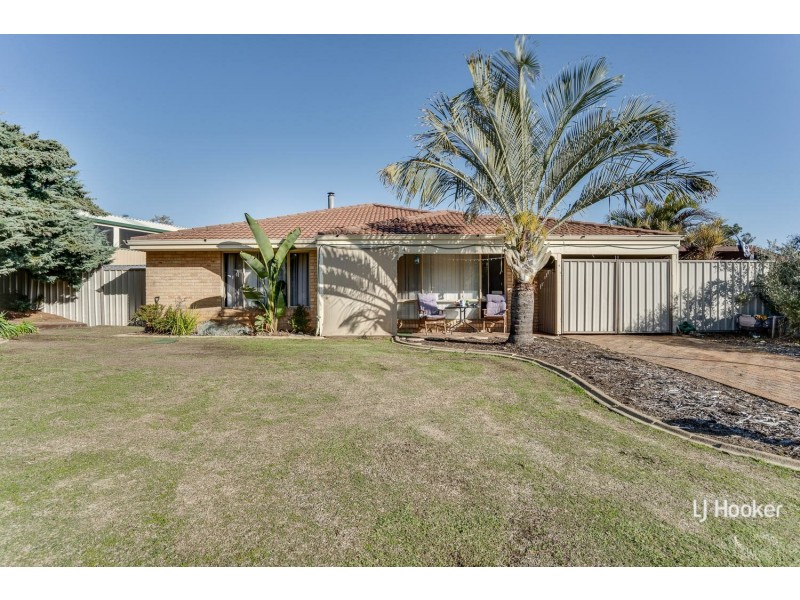 4 Ferris Green, Parmelia WA 6167
