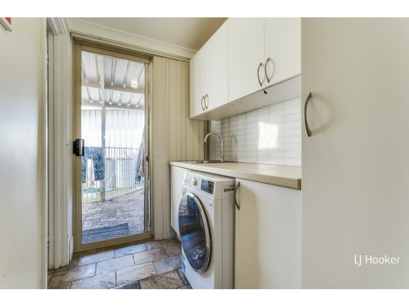 4 Ferris Green, Parmelia WA 6167