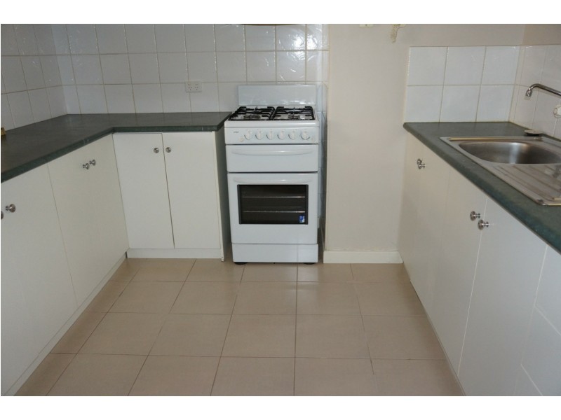 Unit 8/24 Morrit Way, Parmelia WA 6167