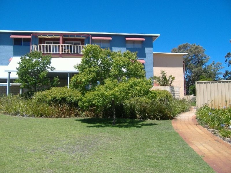 Unit 8/24 Morrit Way, Parmelia WA 6167