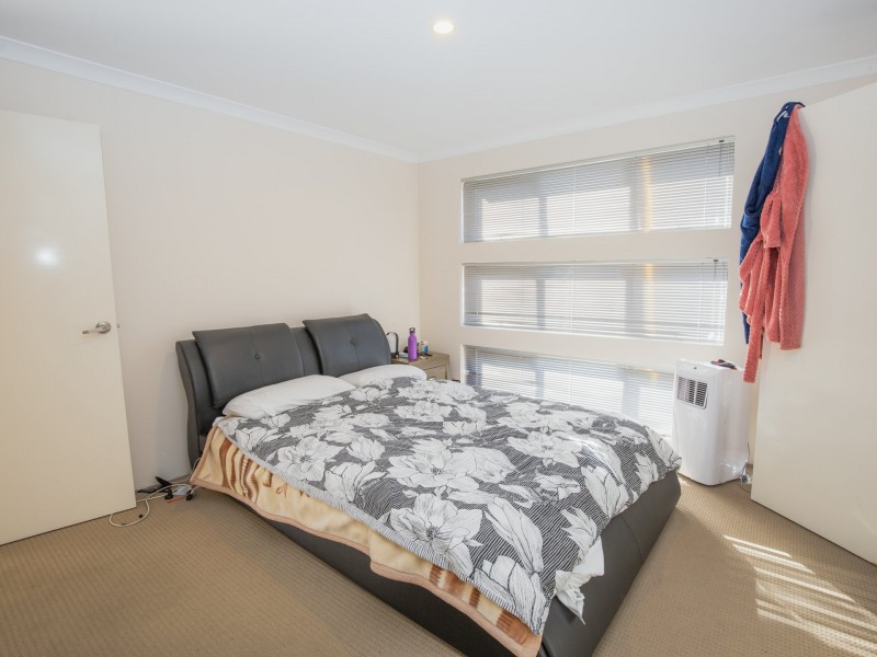 15 Meridian Way, Kwinana Town Centre WA 6167