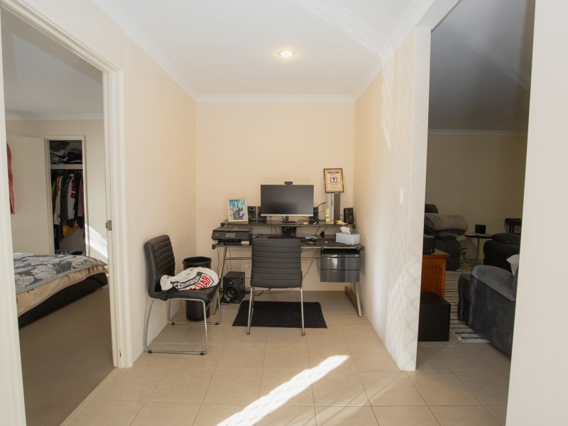 15 Meridian Way, Kwinana Town Centre WA 6167