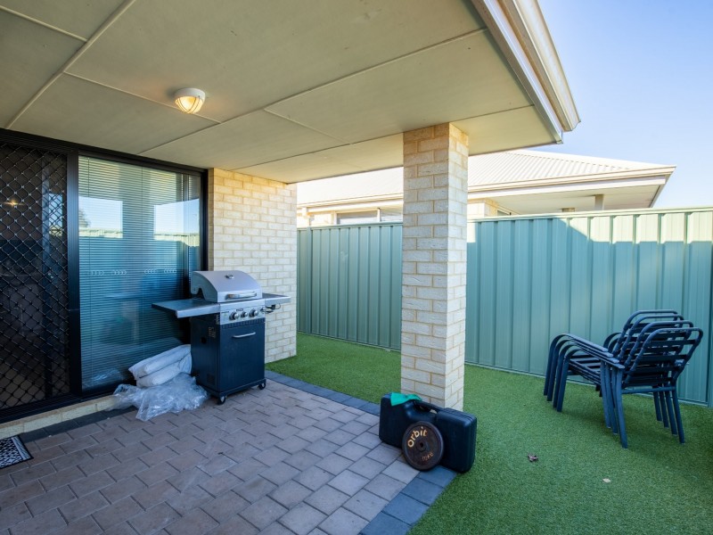 15 Meridian Way, Kwinana Town Centre WA 6167