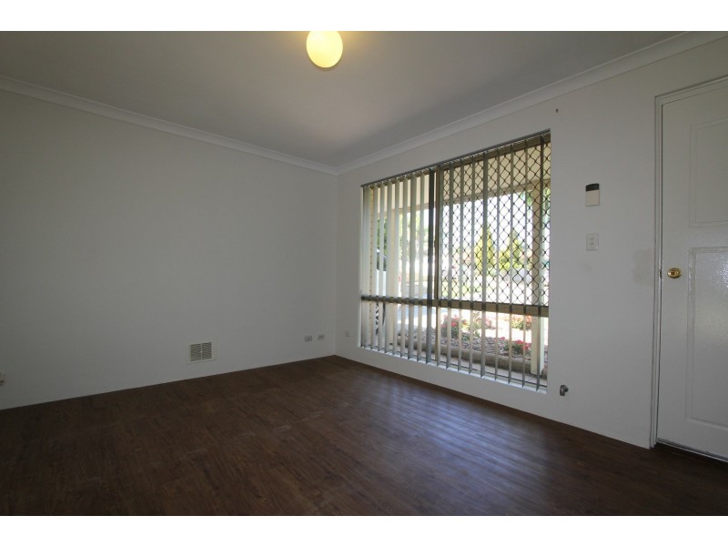 7 Blackboy Rise, Parmelia WA 6167