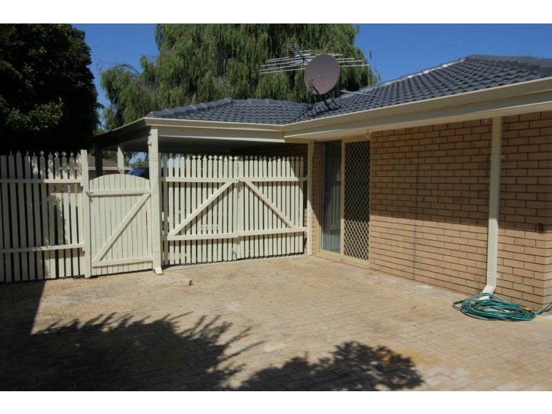 7 Blackboy Rise, Parmelia WA 6167