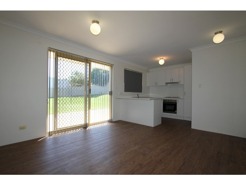 7 Blackboy Rise, Parmelia WA 6167