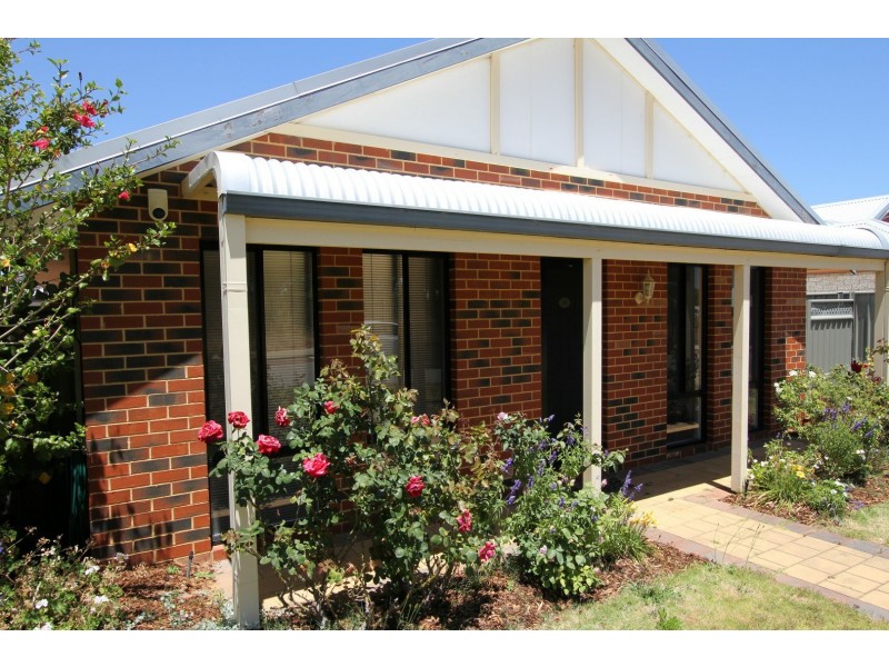 26 Abingdon Crescent, Wellard WA 6170