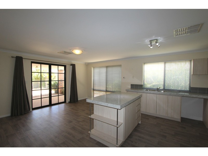 26 Abingdon Crescent, Wellard WA 6170