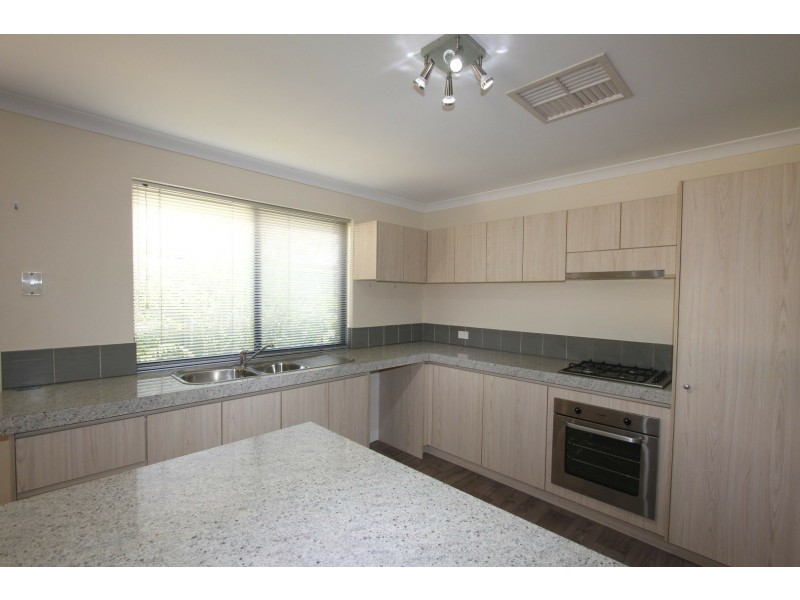 26 Abingdon Crescent, Wellard WA 6170