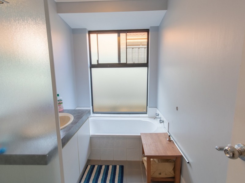 26 Abingdon Crescent, Wellard WA 6170