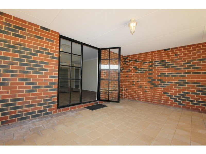 26 Abingdon Crescent, Wellard WA 6170