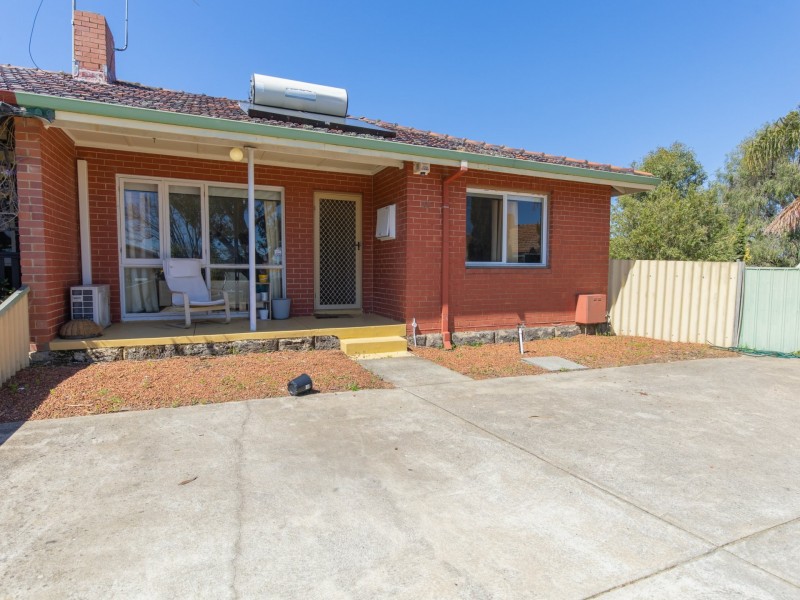35 Clint Way, Calista WA 6167