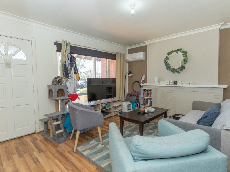 35 Clint Way, Calista WA 6167