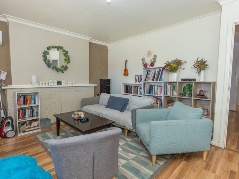 35 Clint Way, Calista WA 6167