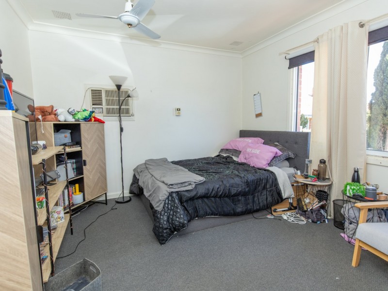 35 Clint Way, Calista WA 6167