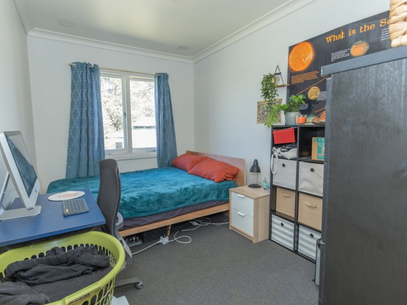 35 Clint Way, Calista WA 6167