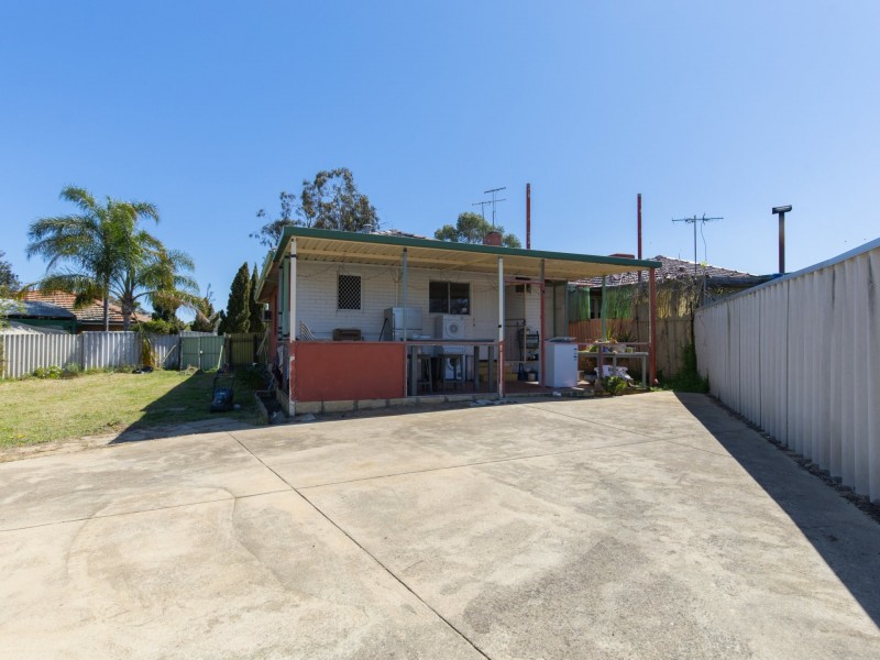 35 Clint Way, Calista WA 6167