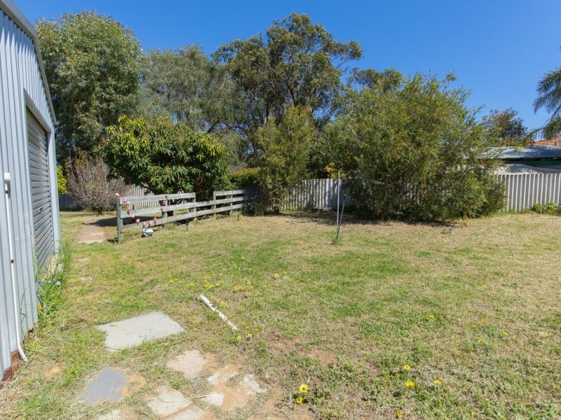 35 Clint Way, Calista WA 6167