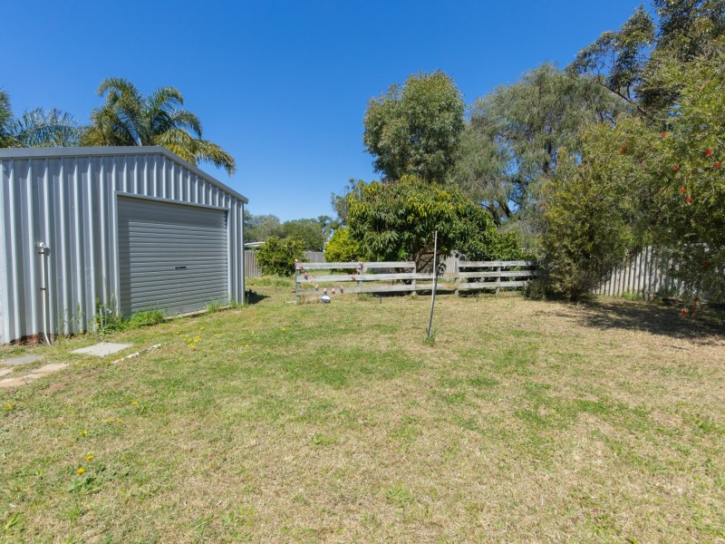 35 Clint Way, Calista WA 6167