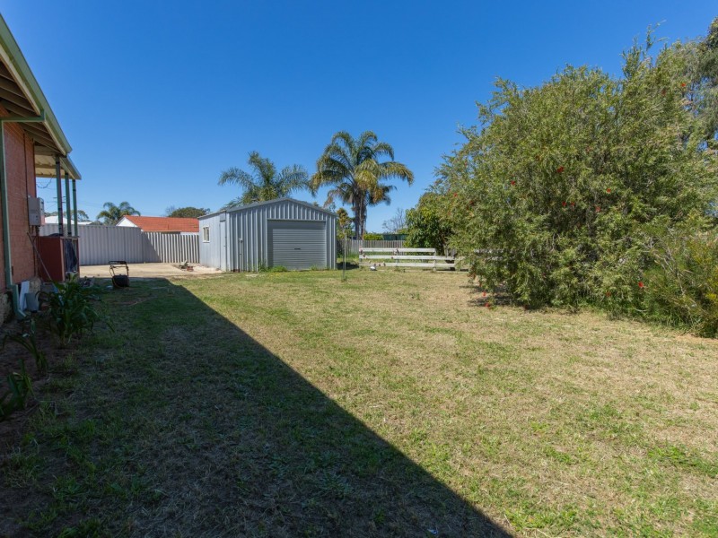 35 Clint Way, Calista WA 6167
