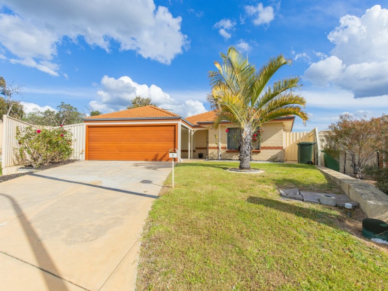3 Lewes Court, Orelia WA 6167