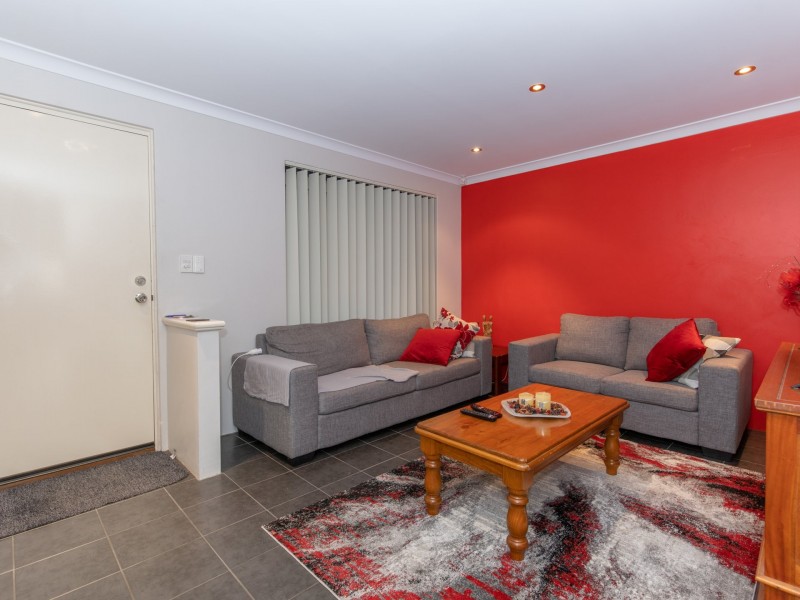 3 Lewes Court, Orelia WA 6167