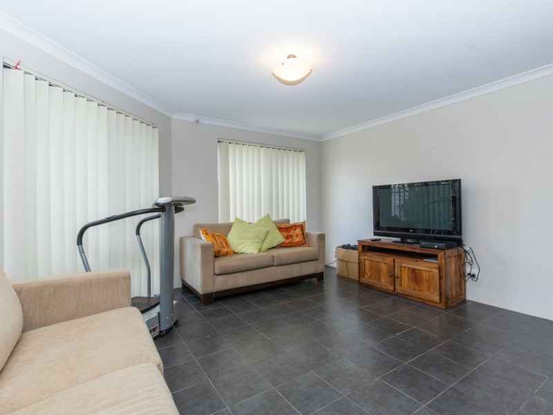 3 Lewes Court, Orelia WA 6167