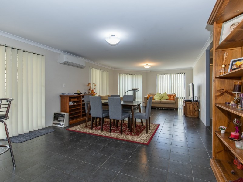 3 Lewes Court, Orelia WA 6167