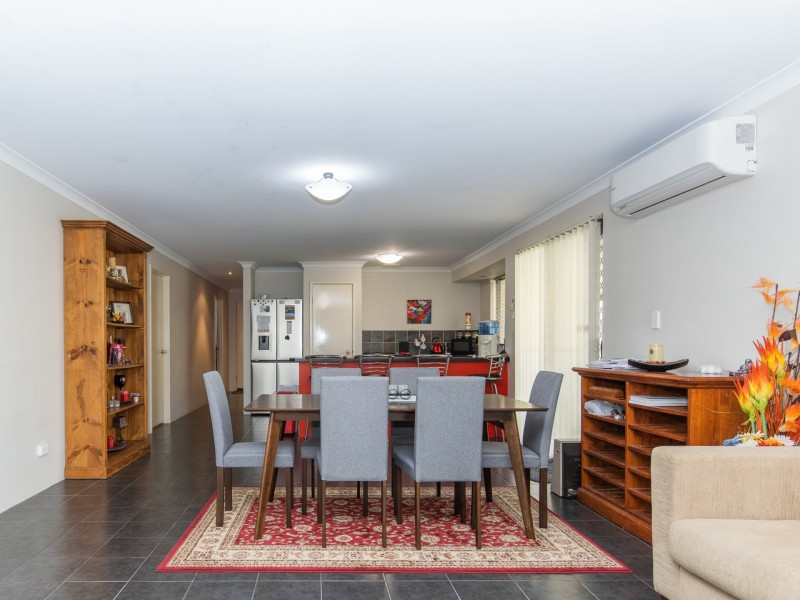 3 Lewes Court, Orelia WA 6167