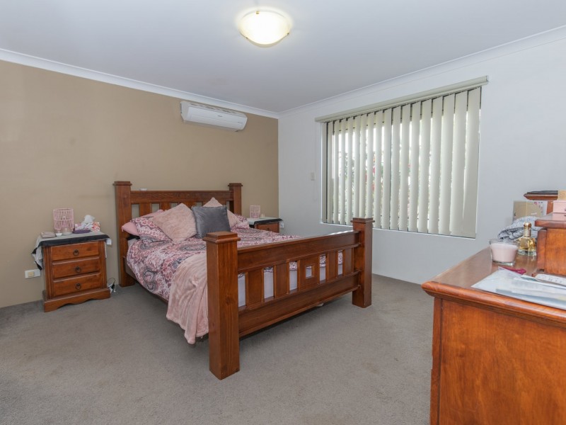 3 Lewes Court, Orelia WA 6167
