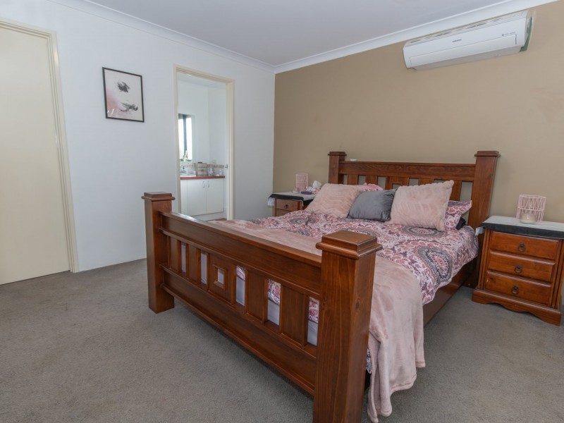 3 Lewes Court, Orelia WA 6167