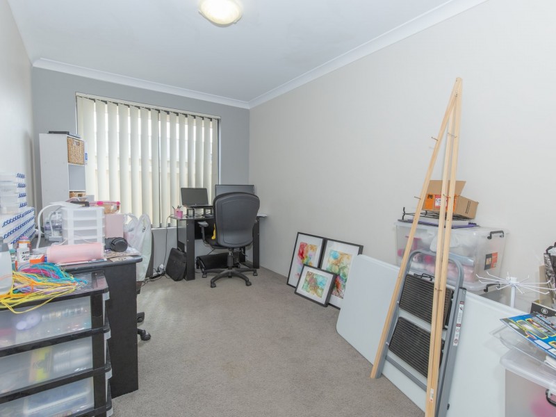3 Lewes Court, Orelia WA 6167