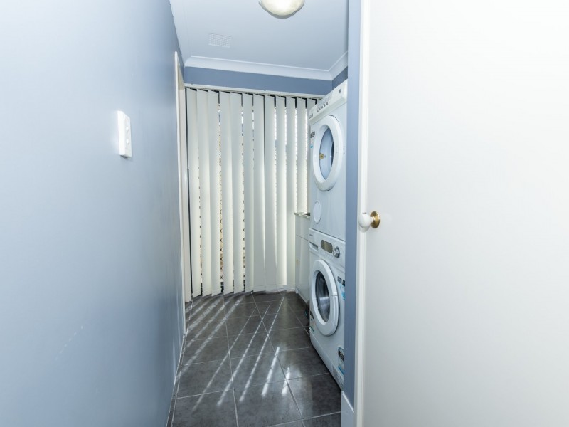 3 Lewes Court, Orelia WA 6167