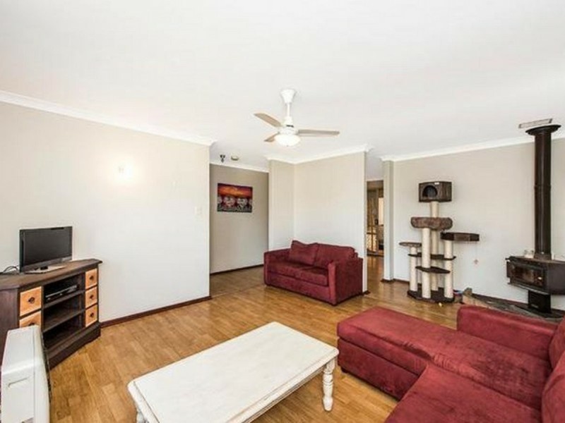 55 Corring Way, Parmelia WA 6167