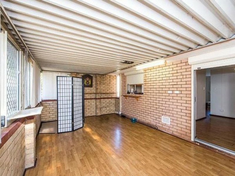 55 Corring Way, Parmelia WA 6167