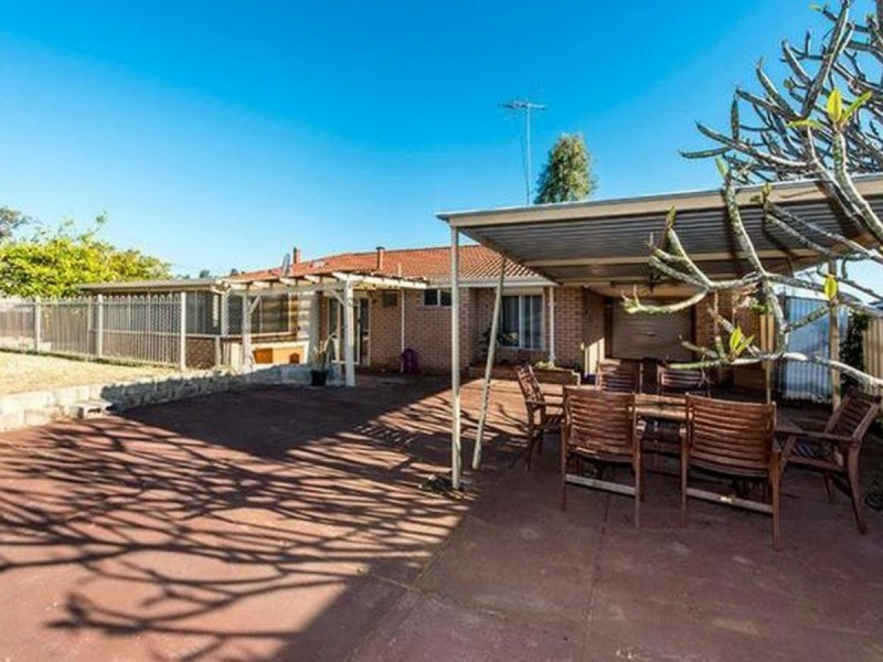 55 Corring Way, Parmelia WA 6167