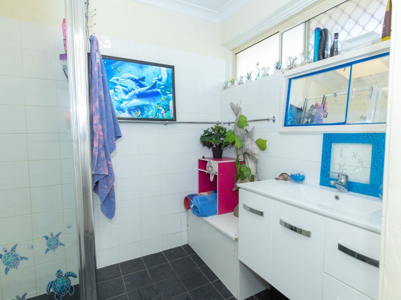 12 Jecks Place, Orelia WA 6167