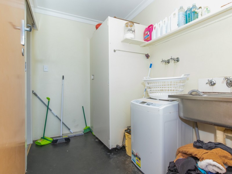 12 Jecks Place, Orelia WA 6167