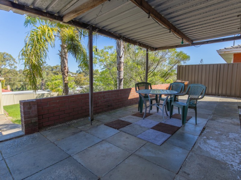 12 Jecks Place, Orelia WA 6167