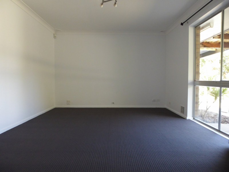 9 Kirkland Way, Parmelia WA 6167
